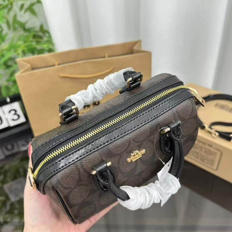 Coach mini Boston กระเป๋าถือสำหรับผู้หญิง, กระเป๋าทรงหมอน ขนาด:17×12cm
