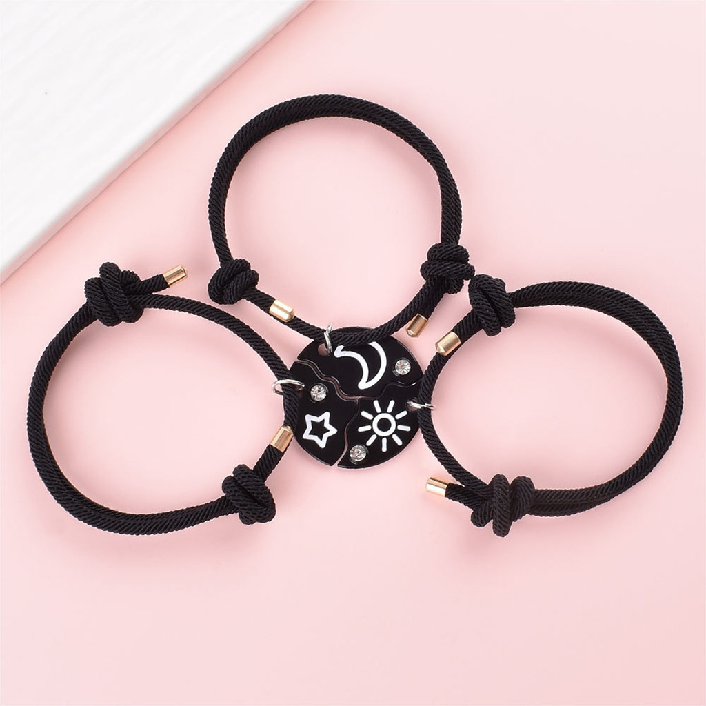สร้อยข้อมือ Sun Moon Star สтиล์แฟชั่น 3 ชิ้น ออกแบบสร้างสรรค์ ของขวัญมิตรภาพ