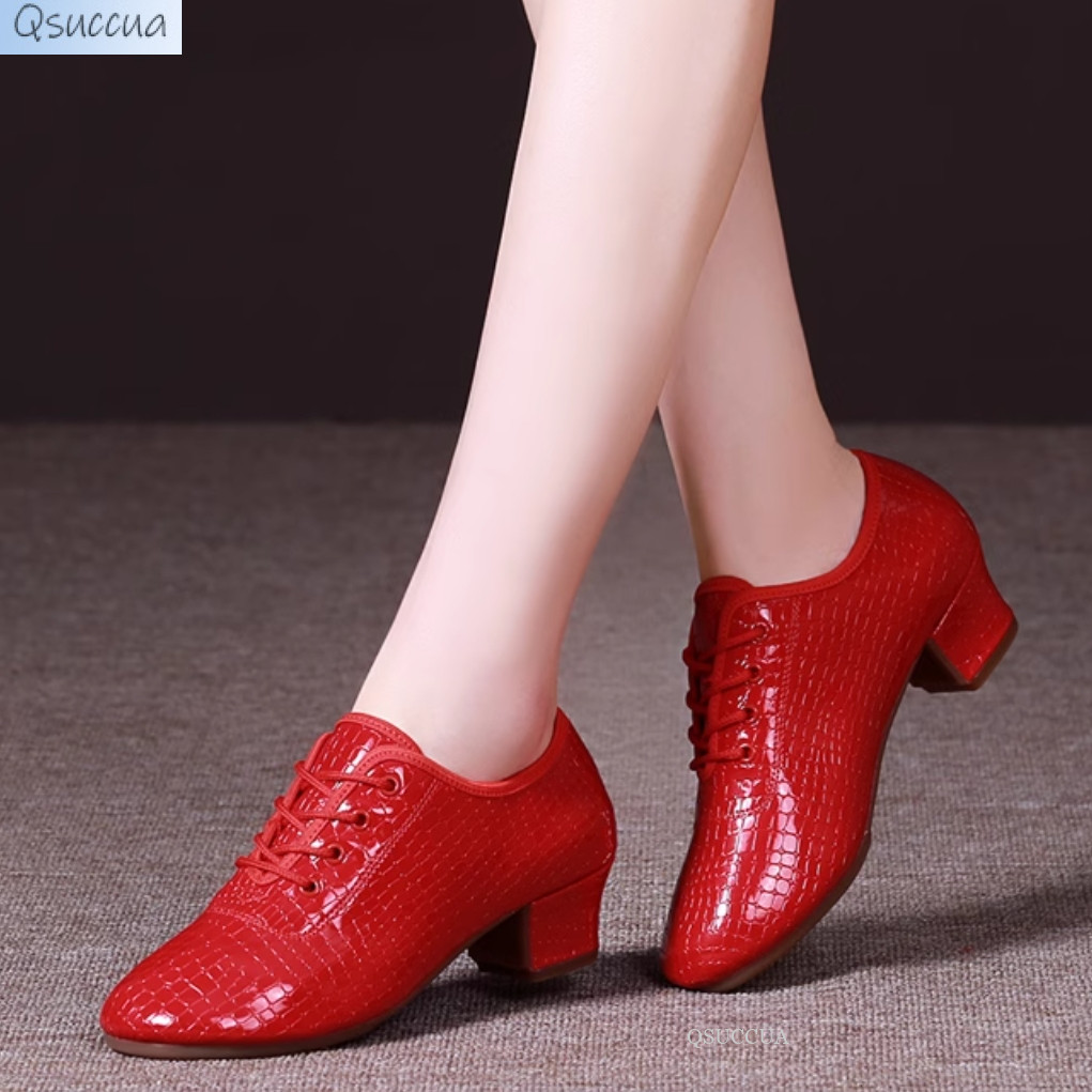 Qsuccua ผู้ใหญ่สุภาพสตรี Professional Latin Ballroom Dance กลางส้น Soft Sole Dance รองเท้าผ้าใบ