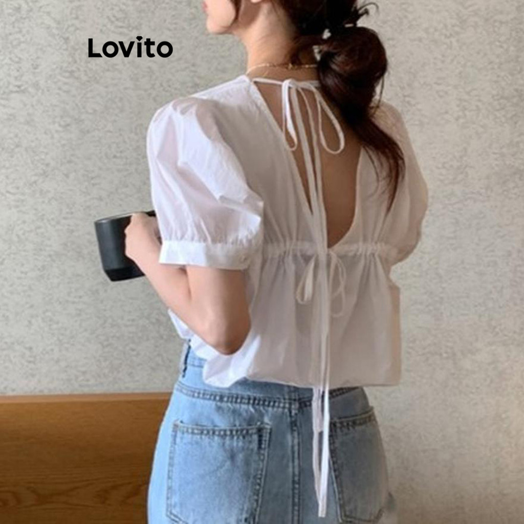 Lovito เสื้อเบลาส์ผู้หญิง เปิดหลัง แบบผูกเชือกหลัง สีพื้น สไตล์ลำลอง LNM71118