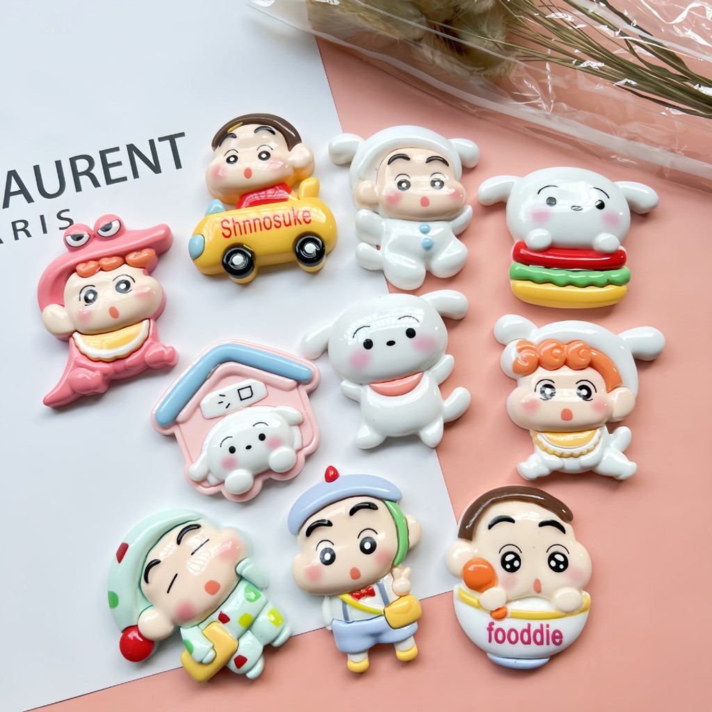 การ์ตูนการ์ดใหญ่น่ารัก Shin-Chan Xiaokui ครีมกาว DIY อุปกรณ์เรซิน ทำมือ สติกเกอร์ตู้เย็น กิ๊บติดผม และวัสดุเครื่องประดับ