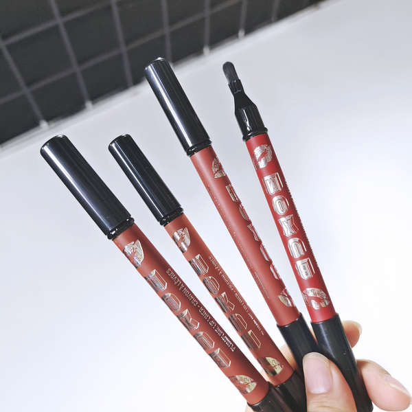 อายไลเนอร์ inn อายไลเนอร์ 4u2 Clear~Ready Stock จัดส่งทันที buxom Lipstick Lipstick Pen Lip Liner แพ