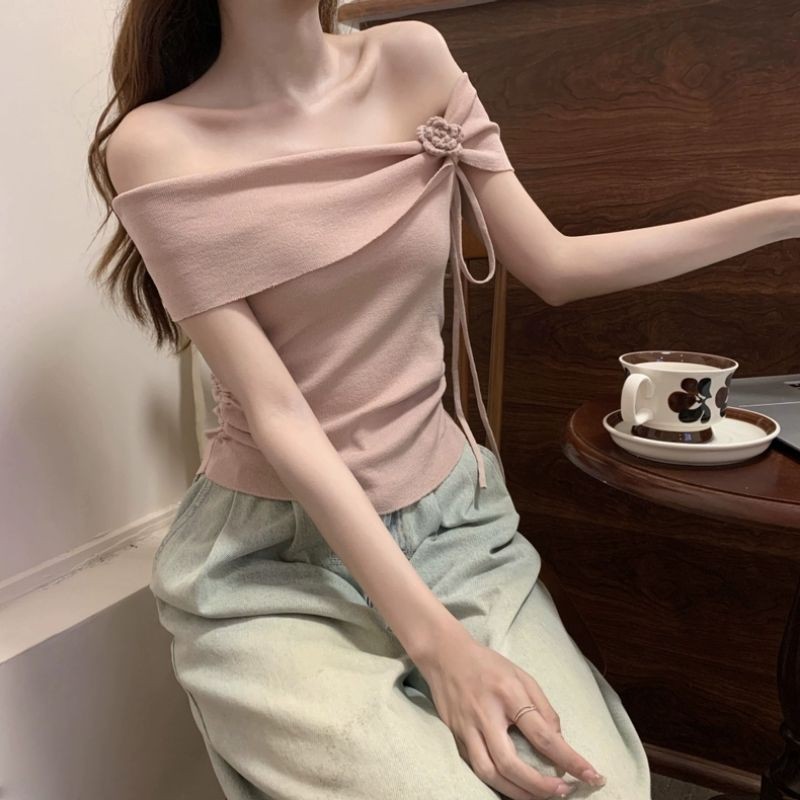 💋Pink girl💋​พร้อมส่ง  เปิดไหมพรมเปิดไหล่ แขนสั้น ผ้านิ่มใส่สบายน่ารักมาก 