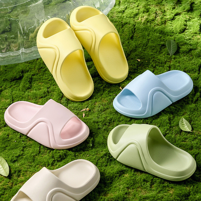 Cheerful Mario รองเท้าแตะหลากสี เด็กผู้หญิงโต กันลื่น วัสดุEVA slipper สีทึบ  ลำลองฤดูร้อน สําหรับเด็กผู้ชาย และเด็กผู้หญิง