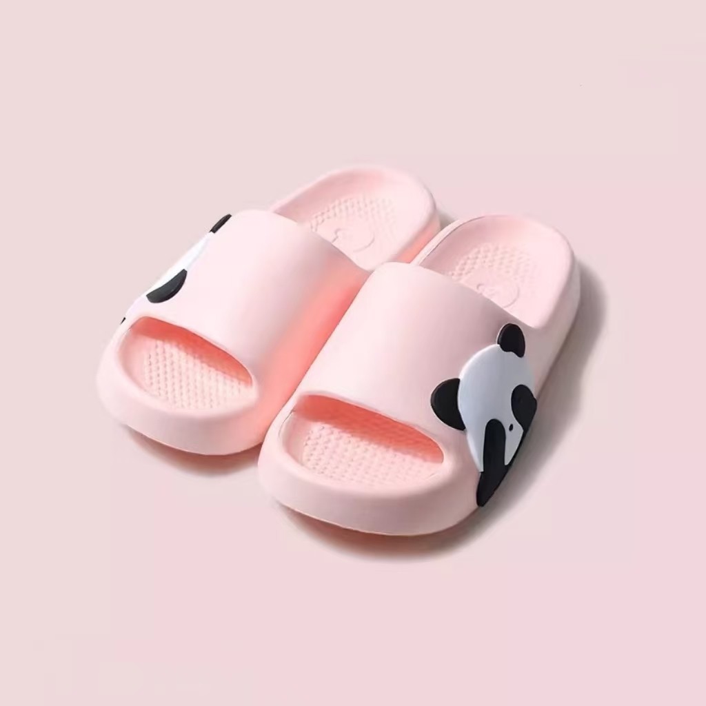 ToyNo.1🧸พร้อมส่ง🧸 "LT-2410" รองเท้าแตะแบบสวม ลายหมีแพนด้า การ์ตูนน่ารัก พื้นกันลื่น น้ำหนักเบา ใส่สบาย