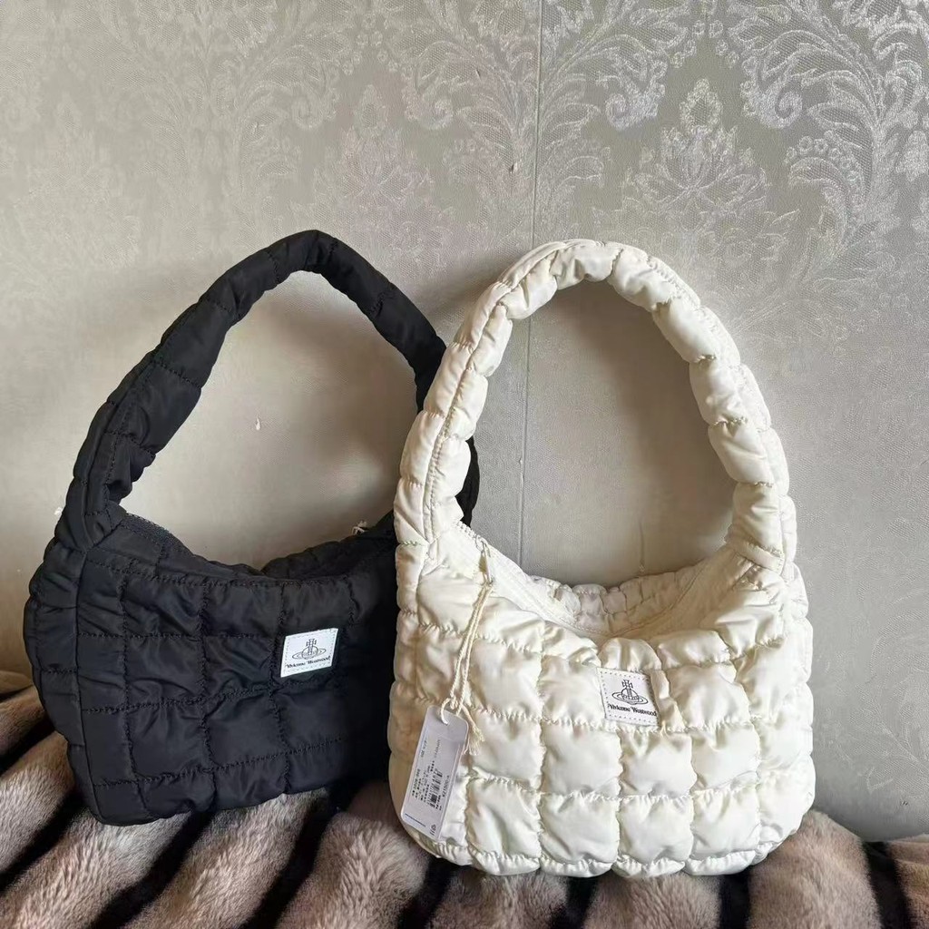 Vivienne Westwood Cloud กระเป๋าถือสไตล์ใหม่แฟชั่นลําลองใต้วงแขนกระเป๋า