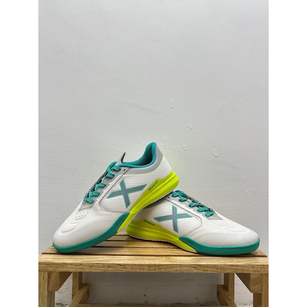 MUNICH ขายรองเท้า XM-RONDO 01 (สีขาว) FUTSAL
