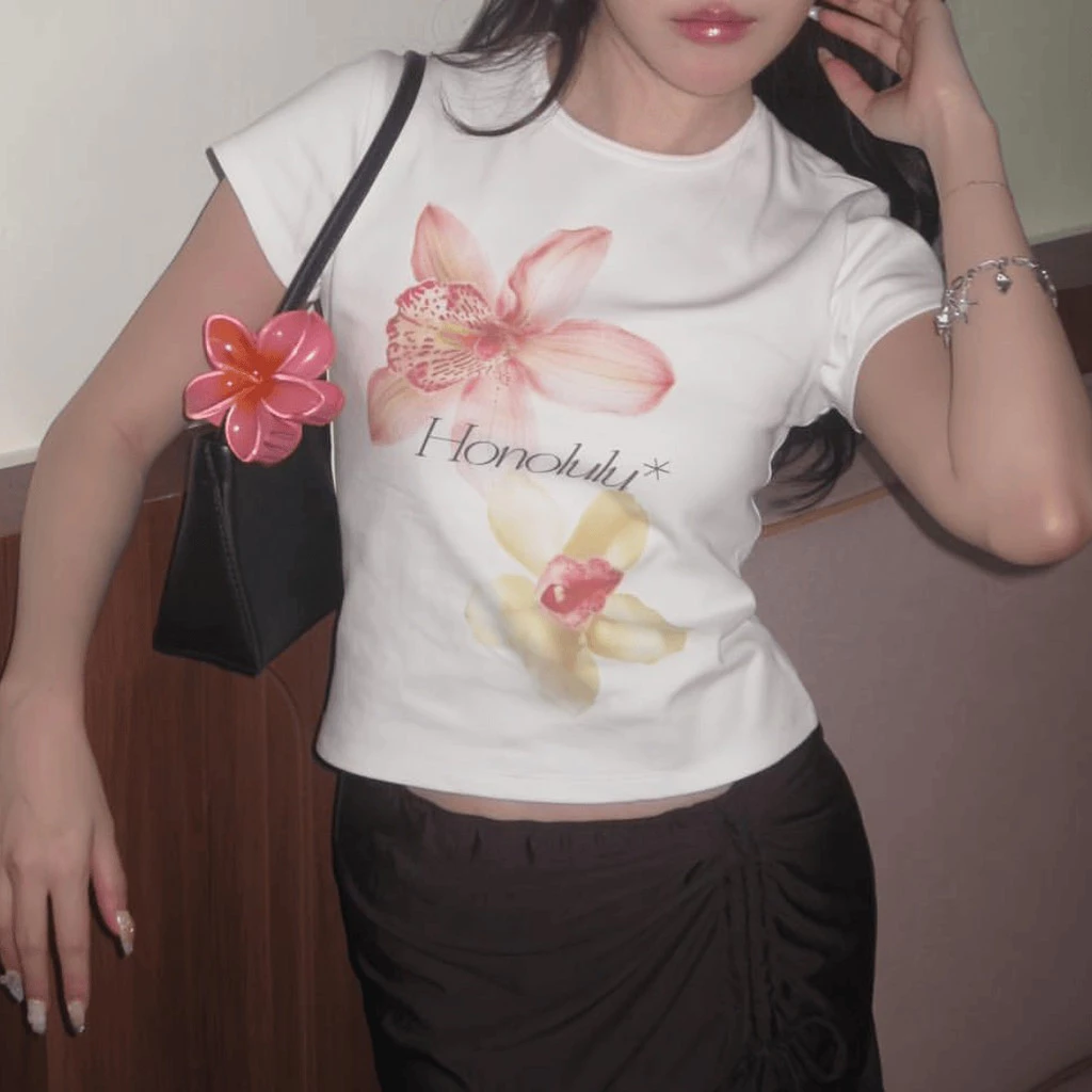 MAO Shop เสื้อครอปท็อปแขนสั้น ลายดอกไม้ Baby Tee thumbnail 8