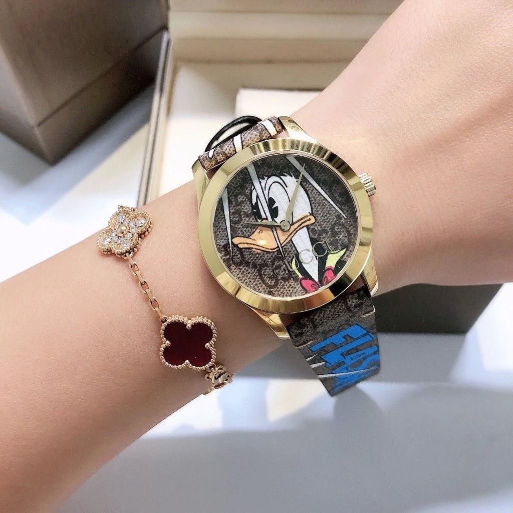 [คุณภาพสูงสุด] คู่ G Disney Series Donald Duck Ladies Watch/G-Timeless Series นาฬิกาข้อมือผู้หญิงนาฬ