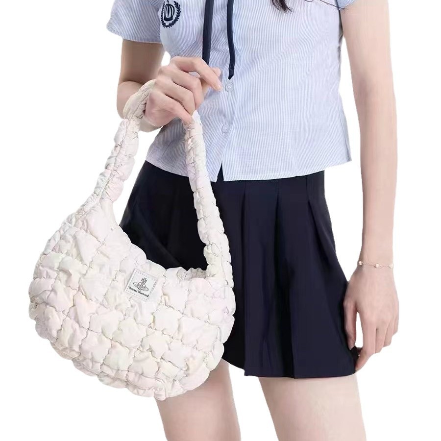 Vivienne Westwood Cloud กระเป๋าถือสไตล์ใหม่แฟชั่นลําลองใต้วงแขนกระเป๋า