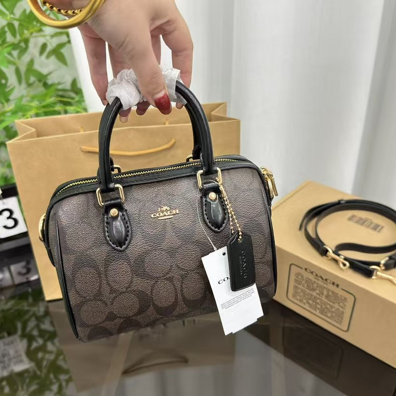 Coach mini Boston กระเป๋าถือสำหรับผู้หญิง, กระเป๋าทรงหมอน ขนาด:17×12cm