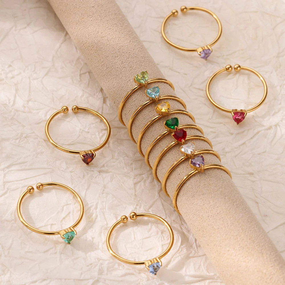 MIYA Retro Temperament Birthstone แหวนหัวใจไทเทเนียมและเพชร สีสันสดใส