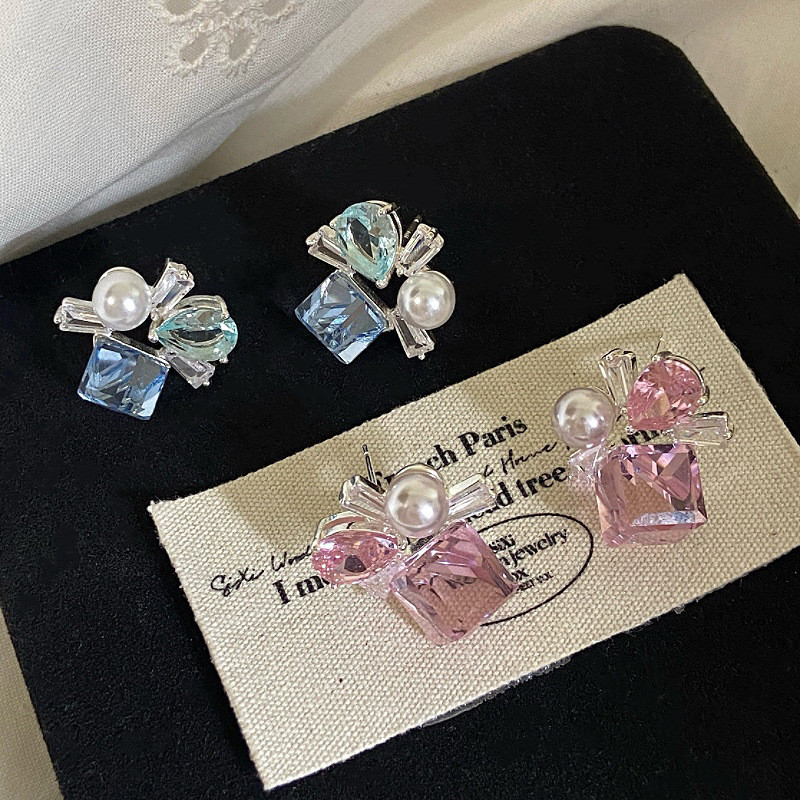 สีสัน Cube Sugar Zircon Pink Blue Pearl Zircon ต่างหู Dopamine หวาน