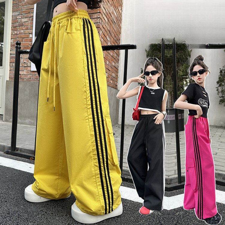 2025 กางเกงคาร์โก้แฟชั่นใหม่สำหรับเด็กผู้หญิง กางเกงหลวม ระบายอากาศได้ดี น้ำหนักเบา ขากว้าง