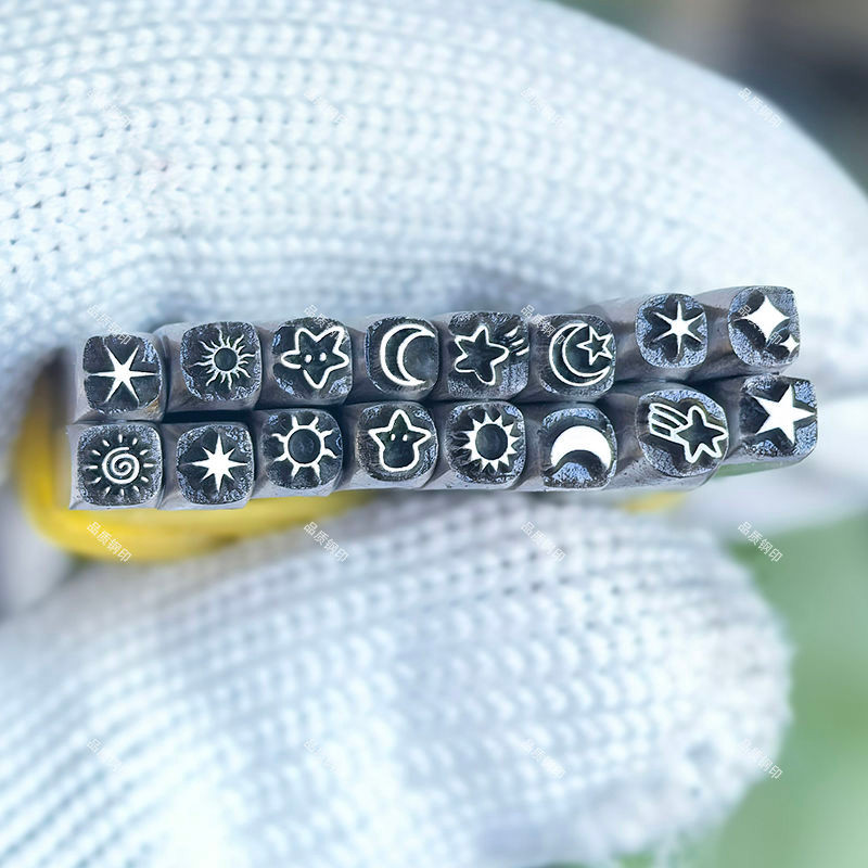 Jiyan Steel Seal Gold Silver Jewelry Chisel แกะสลักสร้อยข้อมือแหวนซีลเหล็กรูปแบบขนาดเล็ก 061