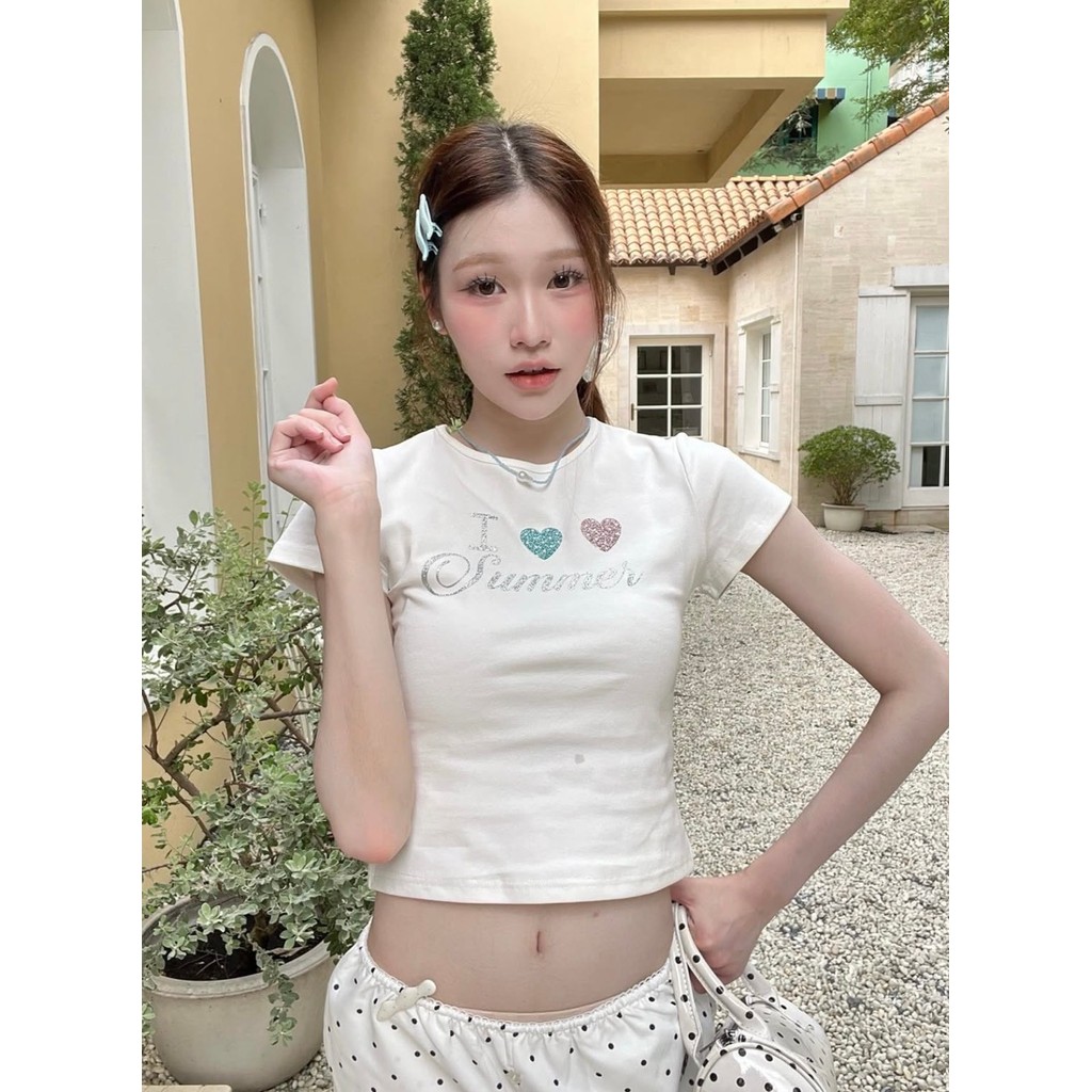 Jbb.Shop | Baby Tee, เรียบง่ายและมีสไตล์ Heart&Letter เสื้อยืดแขนสั้นลายกราฟฟิก #1119 - รูปที่ 2