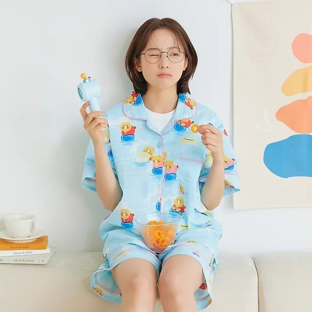 พร้อมส่ง KAKAO FRIENDS ชุดนอน Summer Holiday Cooling ชุดนอนระบายความร้อน Free size /ชุดนอน ชุดนอนคู่