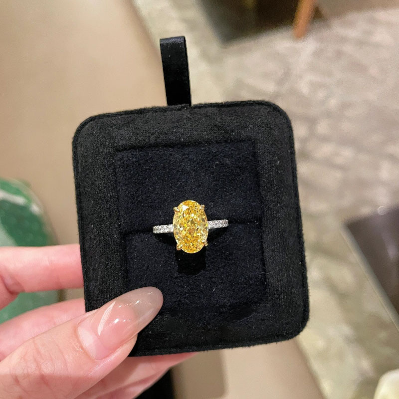 หรูหรา High-End Super กระพริบรูปไข่แหวนเพชรฝังเพทายสีเหลืองสำหรับสุภาพสตรี Treasure Luxury Tem