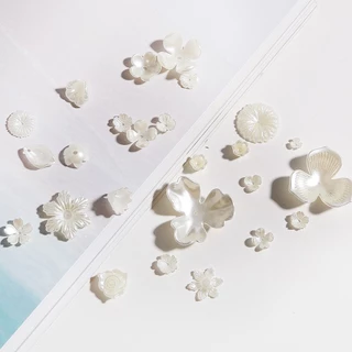 10 ชิ้น/ล็อต อะคริลิคดอกไม้ลูกปัด Pearl White Flower End Bead Caps สำหรับเครื่องประดับและอุปกรณ์เสริม DIY เย็บปักถักร้อย
