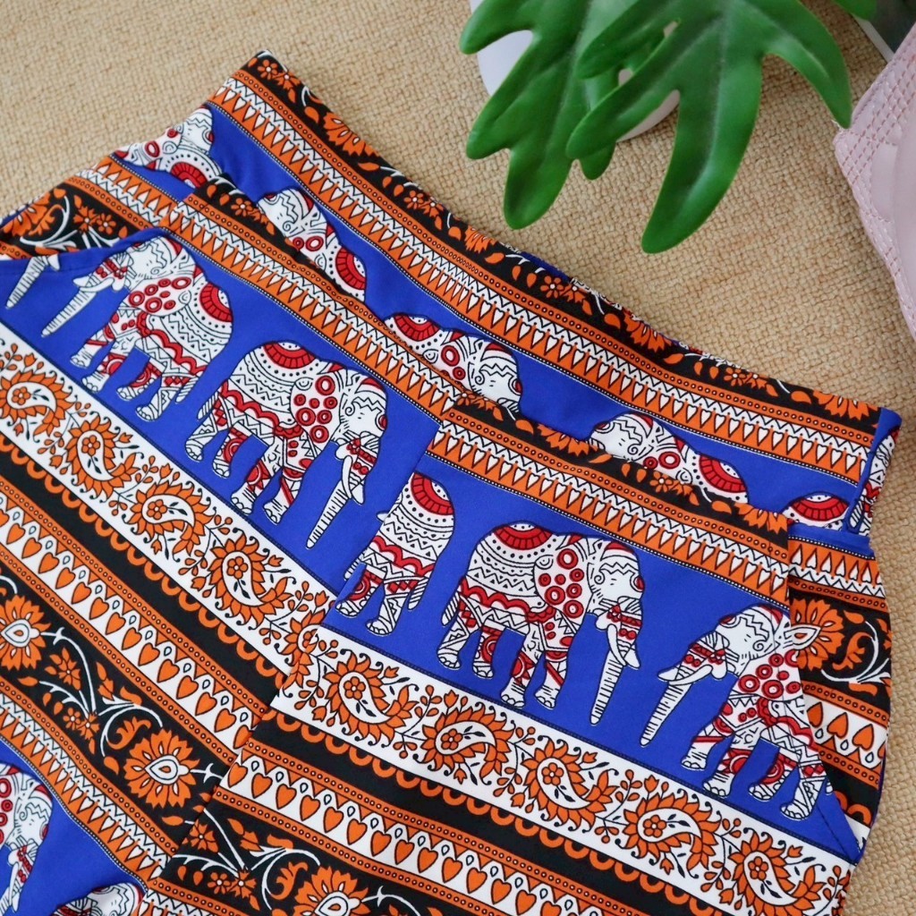 กางเกงขาสั้นผู้หญิง 5ส่วน กางเกงลำลอง เอวยางยืดสม็อคหลัง พิมพ์ลายช้างผ้าไหมอิตาลี่ เนื้อผ้านิ่ม สไตล์ไทยโมเดิร์น p510#