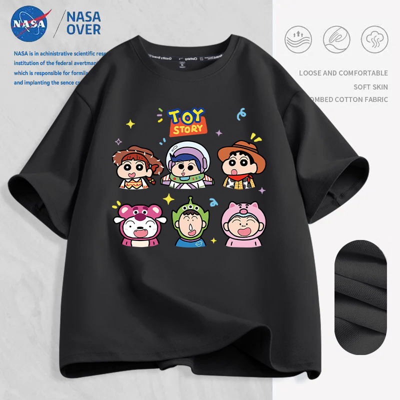 NASA Co-Branded อินเทรนด์ Crayon Shin-Chan เสื้อยืดแขนสั้นผ้าฝ้ายแท้ฤดูร้อน 2025 ผู้ชายผู้หญิงสไตล์ใหม่เสื้อคู่ทุกคู่