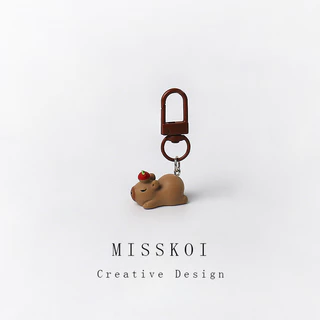 MISSKOI การ์ตูนชุดสีกาแฟ Kapibara พวงกุญแจ Creative Sweet กระเป๋าเป้สะพายหลังจี้