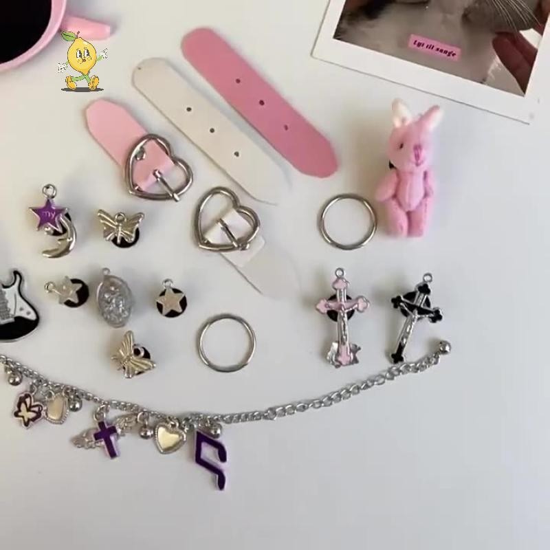 [mozh] 1เซ็ตสีดําและสีขาวธีมสาวผู้หญิงรองเท้าแตะอุปกรณ์เสริมรองเท้าCharmsหัวเข็มขัดชุดรองเท้าหลุมรองเท้าแตะตกแต่ง [TH] - รูปที่ 4