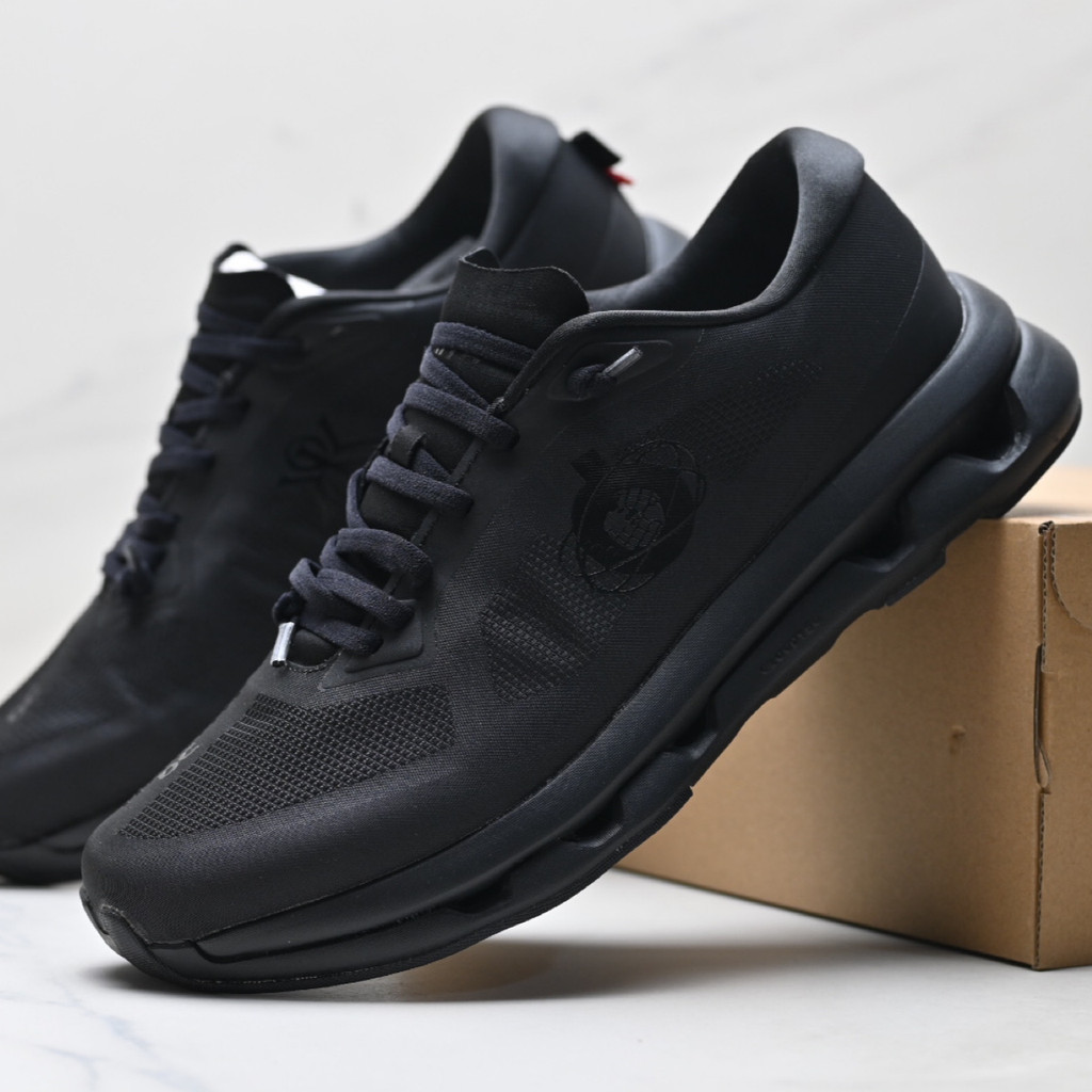 On Cloudzone Soft สบาย Anti-Slip ทนต่อการสึกหรอ Low-Top รองเท้าวิ่งลําลอง CYB9 TBLN