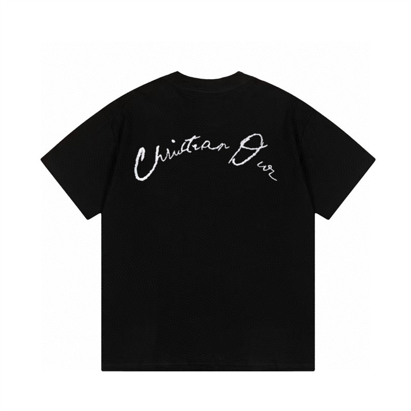 เสื้อยืดผ้าฝ้ายขนาดใหญ่สำหรับทั้งผู้ชายและผู้หญิง ลายพิมพ์หน้าอกและตัวอักษรด้านหลัง สไตล์หลวม เหมาะสำหรับฤดูร้อน