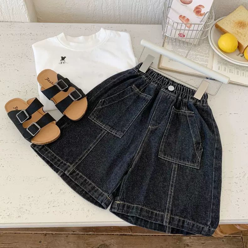 ฤดูร้อนใหม่สไตล์เด็กเปิดสายกระเป๋ากางเกงขาสั้นผ้ายีนส์เวอร์ชั่นเกาหลีเด็กชายหลวมสบายๆ ครอบตัด กางเกง
