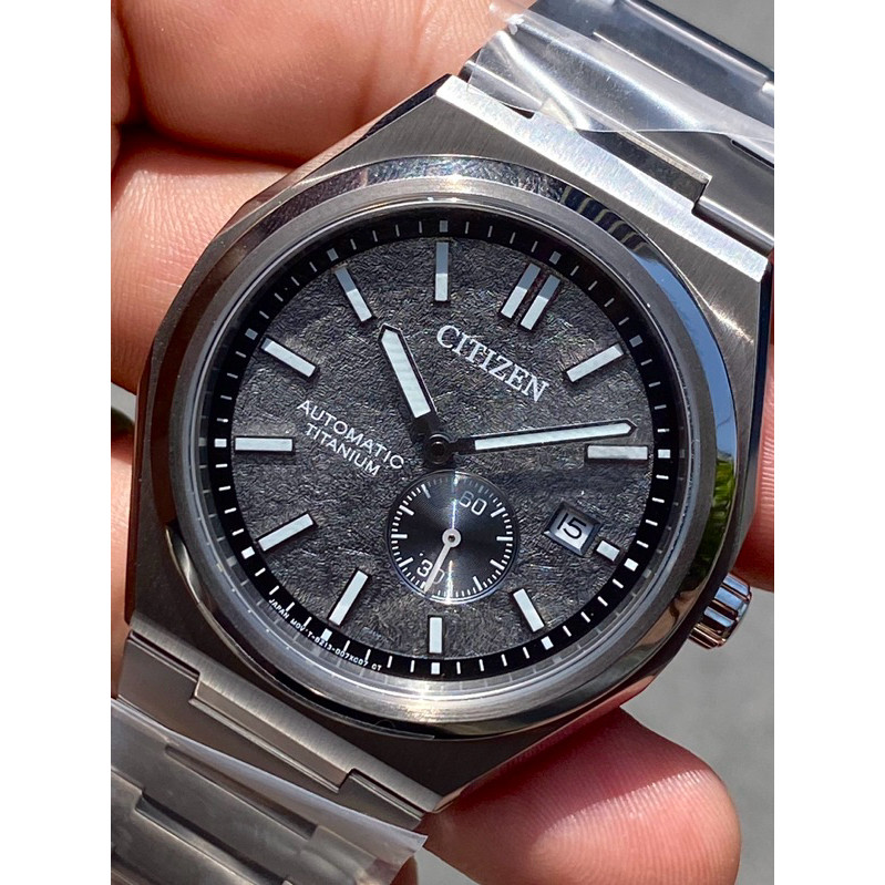 นาฬิกาข้อมือ Citizen Zenshin Mechanical  Dial Super Titanium Bracelet NJ0180-80H