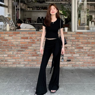 เสื้อครอปเอวลอย สีดำ แขนสั้น กางเกงเอวยางยืดขาม้า แต่งชายผ้ายาวพันรอบเอว ผ้าโพลิเอสเตอร์ เซ็ต2ชิ้น #2101