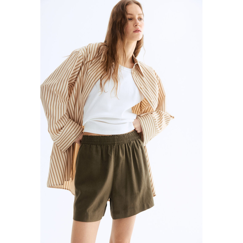 H&M(เอชแอนด์เอ็ม) กางเกงขาสั้นผสมลินิน ผู้หญิง 1259175_1 - รูปที่ 4