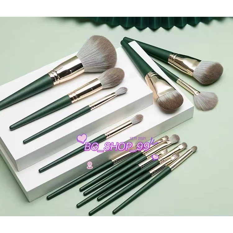 แปรงแต่งหน้า 14 ชิ้น สีgreen พร้อมส่ง✔ สวยลาคาไม่แพง 1 ใบแบ้งค์แดงมีทอน❗ขนแปรงไม่แข็ง