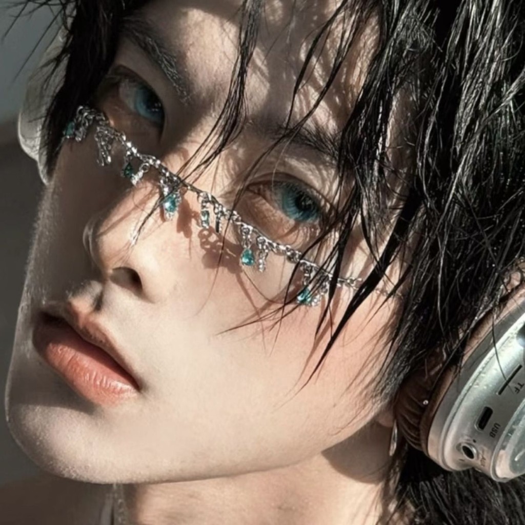 Boys Broken Face ตกแต่ง Ocean Tears Face ตกแต่งโซ่ Water Drop Face Chain Niche Pure Desire Body Chai