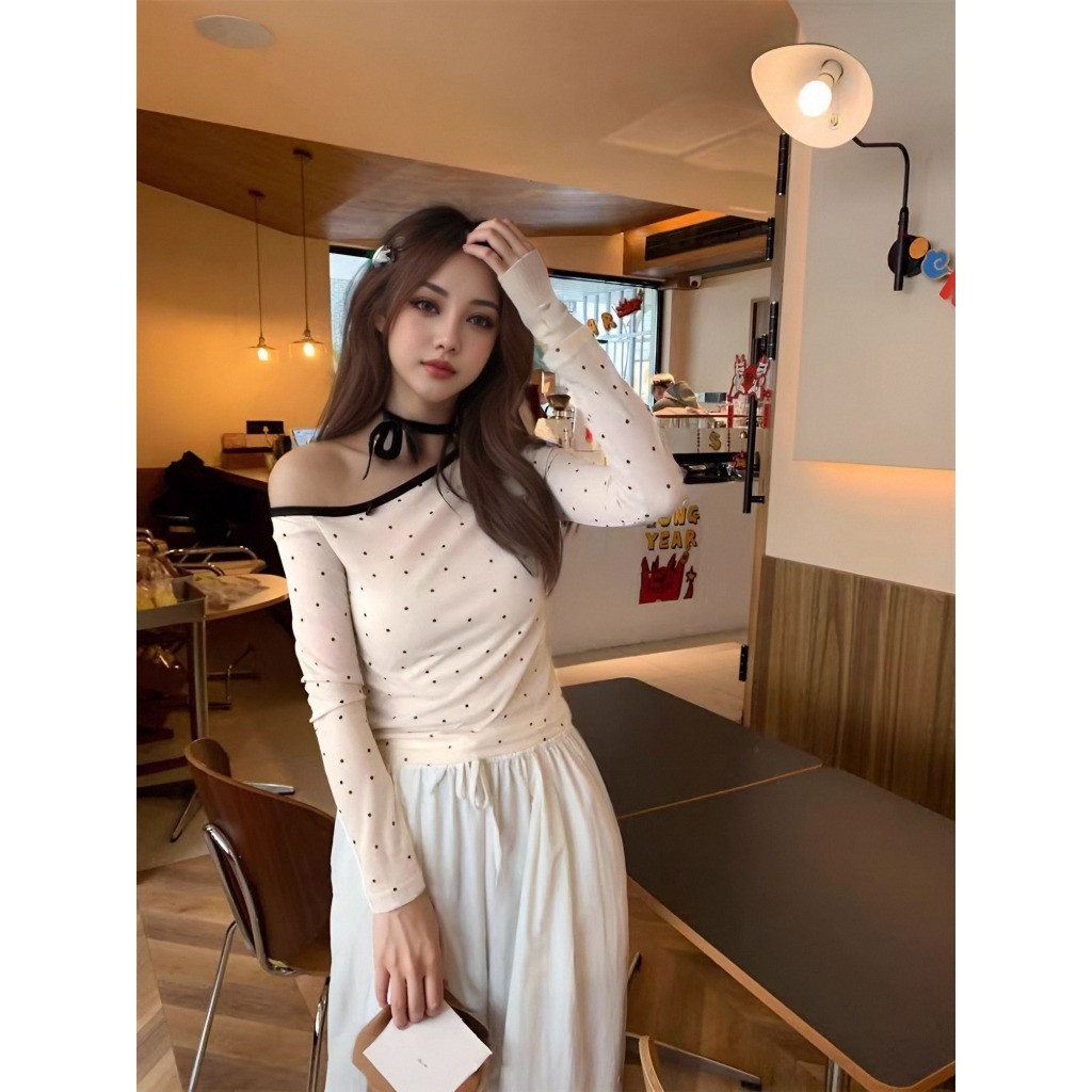 เสื้อยืดแขนยาวผู้หญิงทรงเข้ารูป ดีไซน์เปิดไหล่สุดคิวต์ ใส่แล้วดูเกาหลีมากๆ - รูปที่ 3