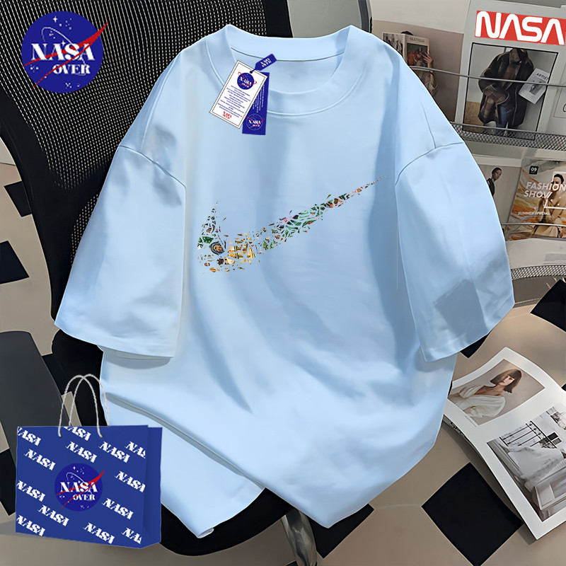 【พร้อมส่ง】🔥NASA ใส่ได้ทั้งชายหญิง แขนสั้น ผ้าฝ้ายแท้100% คอกลม เสื้อ ลายติ๊กถูก ✅ ทรงโอเวอร์ไซส์ เสื้อยืดYG452