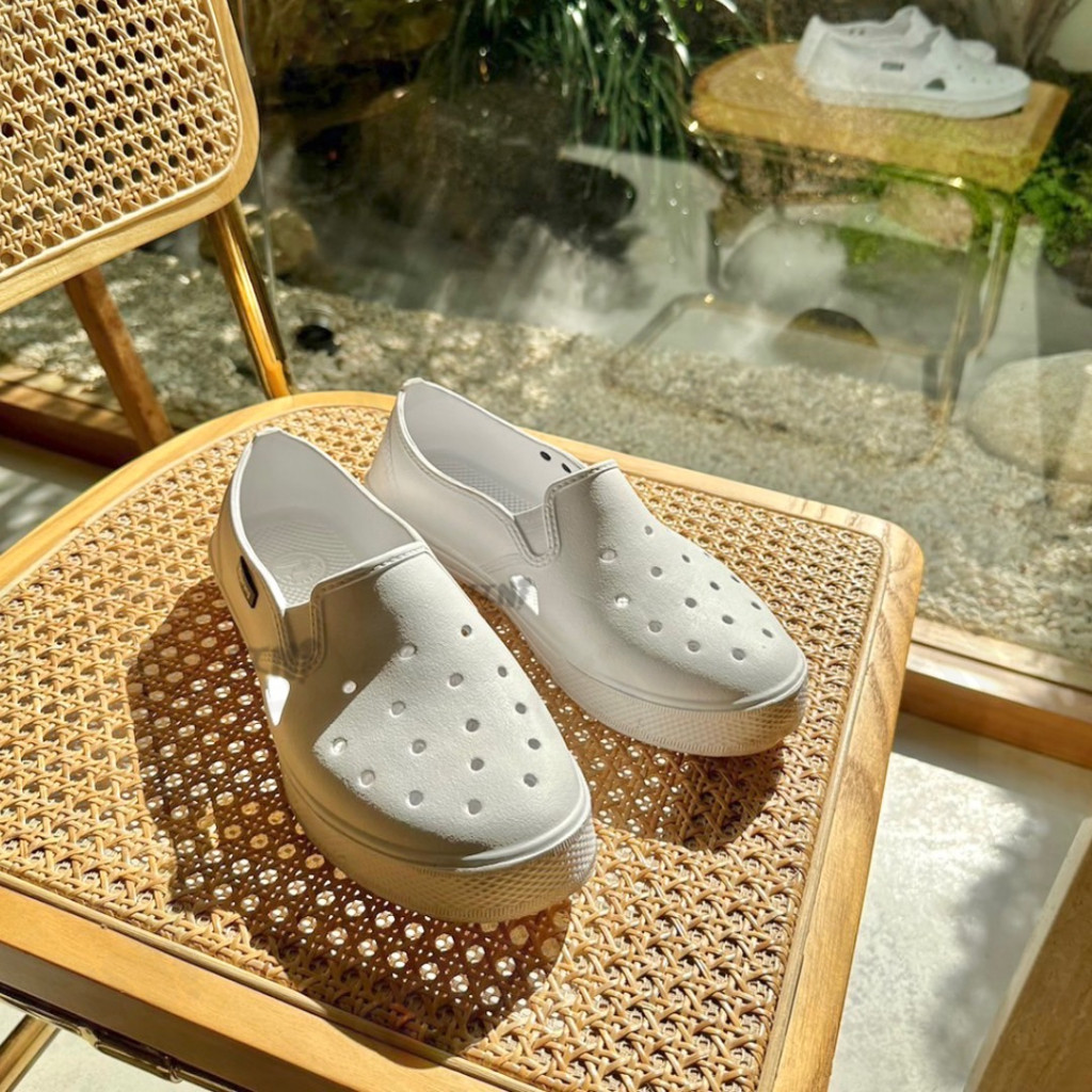 ถูกสุด•ส่งไว•แท้ชัวร์💯Kugarang รองเท้าคัทชูไฟล่อน มีรูระบายอากาศ รองเท้าโรงงาน รุ่น KR3535 Size36-43 สินค้าพร้อมส่ง🛒 - รูปที่ 4