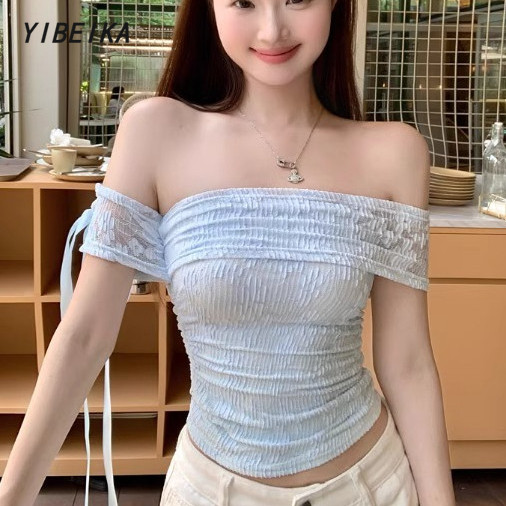 เสื้อยืดแฟชั่นผู้หญิง เสื้อยืดปาดไหล่สั้น สไตล์เกาหลี ดีไซน์ขอบลูกไม้ เซ็กซี่ แขนสั้น สีพื้น