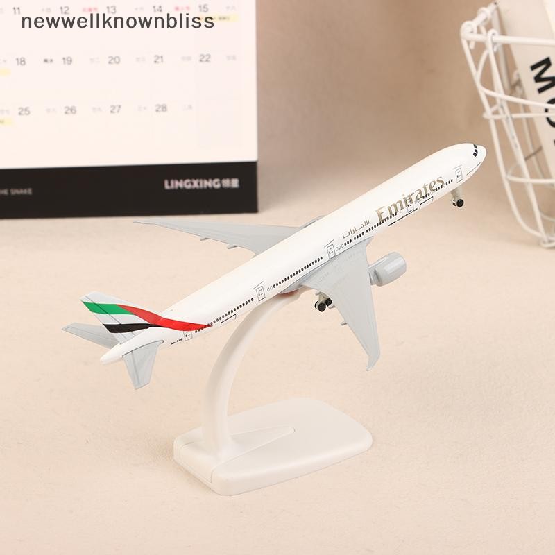 Newwellknownbliss 20 ซม.B777 UAE Emirates Airline Boeing 777 เครื่องบินรุ่น Die-casting โลหะผสมเครื่