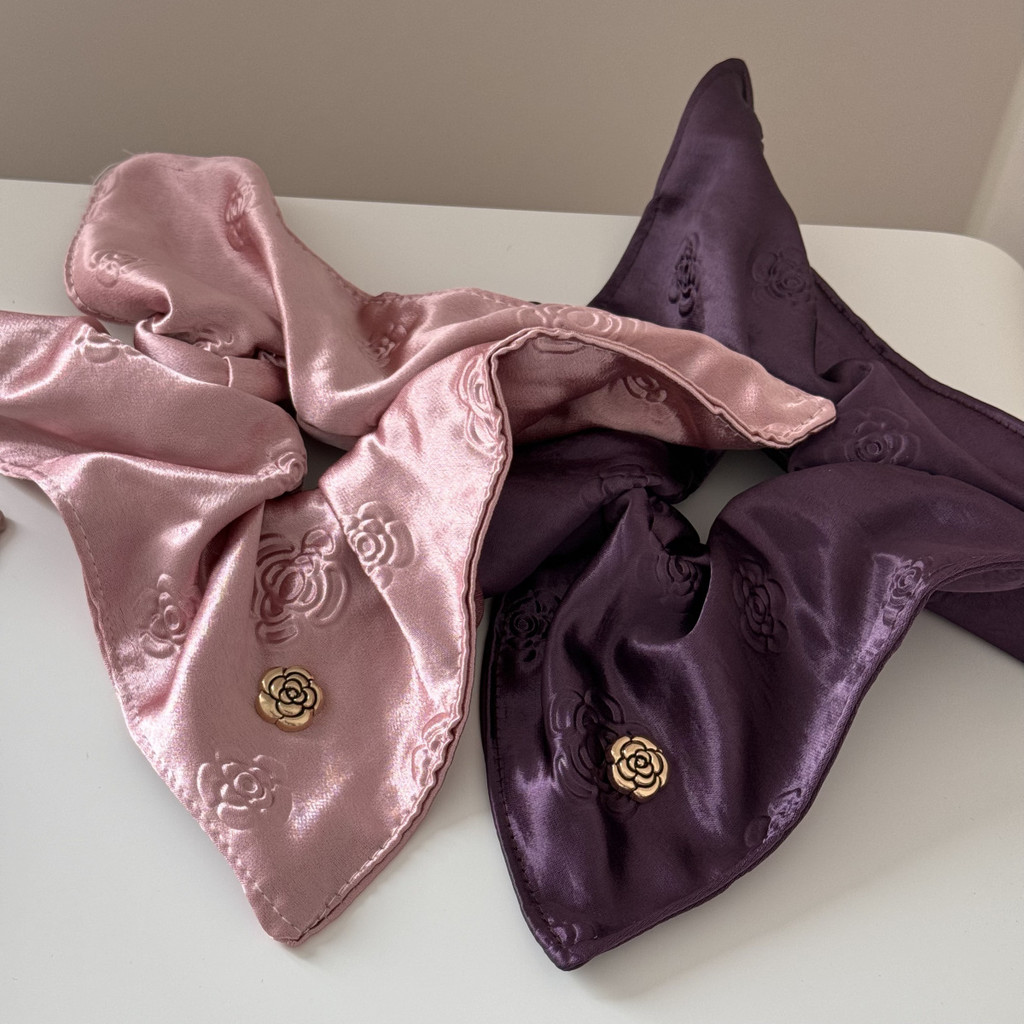 Moouga/French Retro Rose Jacquard แหวนผมสไตล์ใหม่ซาติน High-End Square ขนาดใหญ่ Scrunchy Outing All-Match อุปกรณ์เสริมผม ราคา ถูกที่สุด ดีลบีเคเค แกลเลอรีภาพที่ 4
