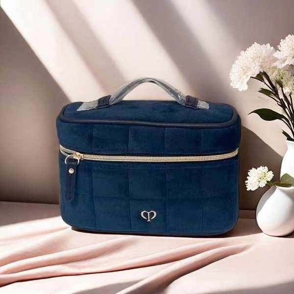 skincare bag กระเป๋าเครื่องสําอางแบบพกพาหญิงแบบพกพา 2024 สไตล์ใหม่แบบพกพา High-End Feel Simple Skin Care กระเป๋าเก็บผลิตภัณฑ์เดินทางกระเป๋า
