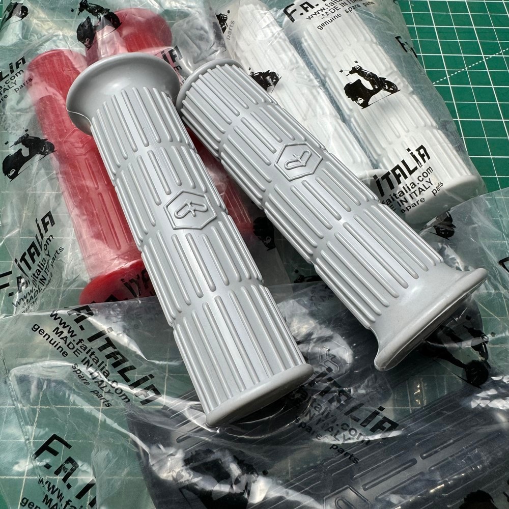 ปลอกแฮนด์ Handfat FA Italia ดีสําหรับ Vespa Vbb Super Sprint Ps Px Chung