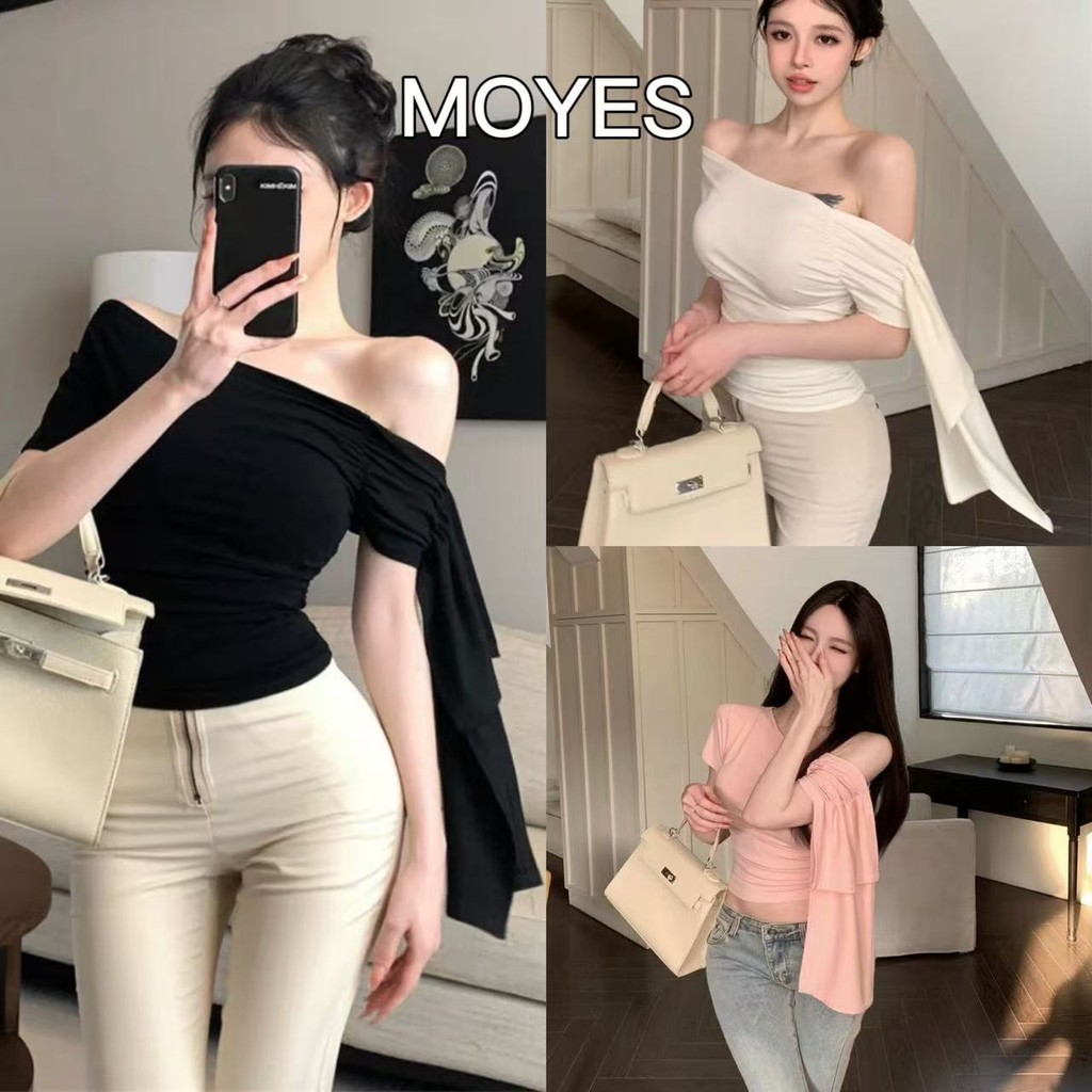 MOYES🔥ในสต็อก💗 เสื้อยืดแขนสั้นสไตล์เกาหลีฤดูร้อนสำหรับผู้หญิง ดีไซน์ไม่สมมาตร ผ่าไหล่เฉียง เอวยางยืด เข้ารูป