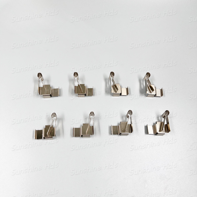 1 ชุด 8 ชิ้นเบรค Pad คลิปสําหรับ 2005-2015 Toyota Innova Brake Fitting Kit 04947-0K010