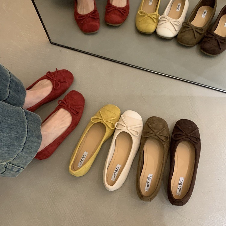 🎀สปอตสินค้า🎀รองเท้าแมรี่เจนสำหรับผู้หญิง รองเท้าบัลเลต์แบบสวมสบาย พื้นแบน ผ้ากำมะหยี่ สวมใส่สบ