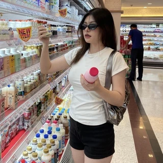 เสื้อยืดรัดรูป คอกลมแขนสั้น ผ้ายืดยูนิ สาวอวบใส่ได้ เก็บทรงหุ่นดีมาก พรางหุ่น เสื้อเบบี้ที เบสิคลุค พร้อมส่งทุกสี รุ่น