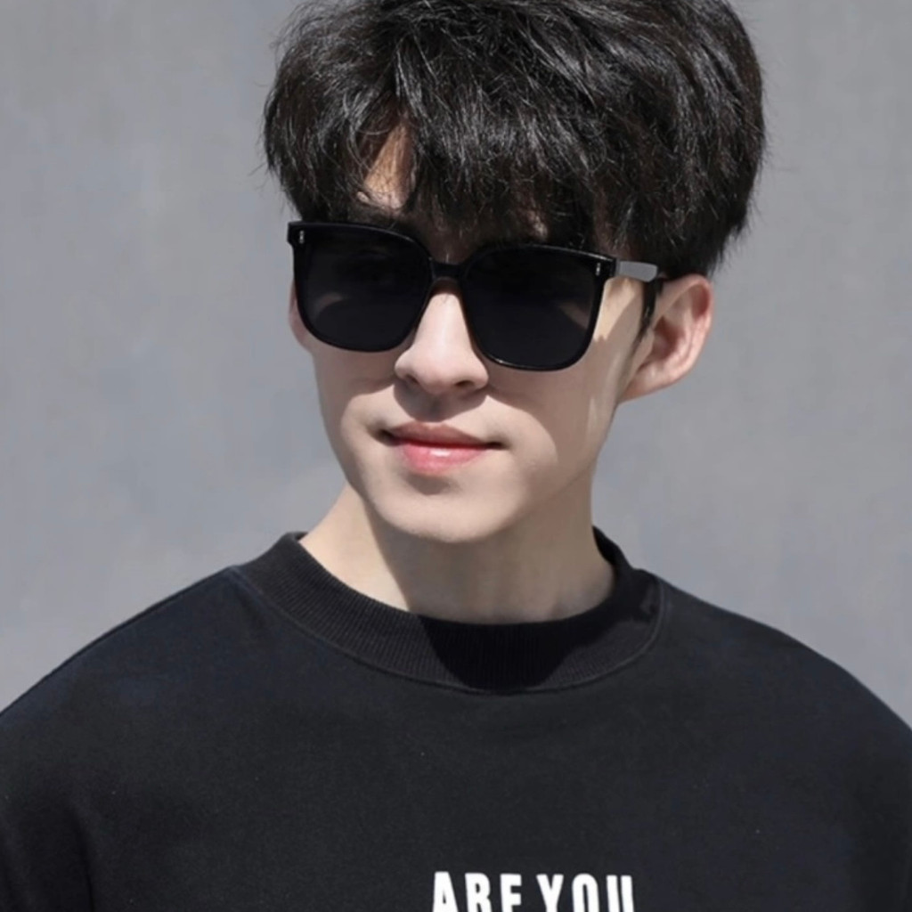 แว่นกันแดดผู้ชายขายร้อน สไตล์ UV400 แว่นตาโพลาไรซ์พิเศษสำหรับขับรถ แว่นกันแดดป้องกัน UV ฤดูร้อนสำหรับผู้หญิง ระดับไฮเอนด์ ลดน้ำหนัก