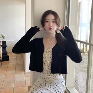 เสื้อสเวตเตอร์ถักสั้นสำหรับผู้หญิงฤดูร้อนสไตล์ตะวันตก เหมาะกับการลดอายุเสื้อแจ็คเก็ตขนาดเล็กบาง
