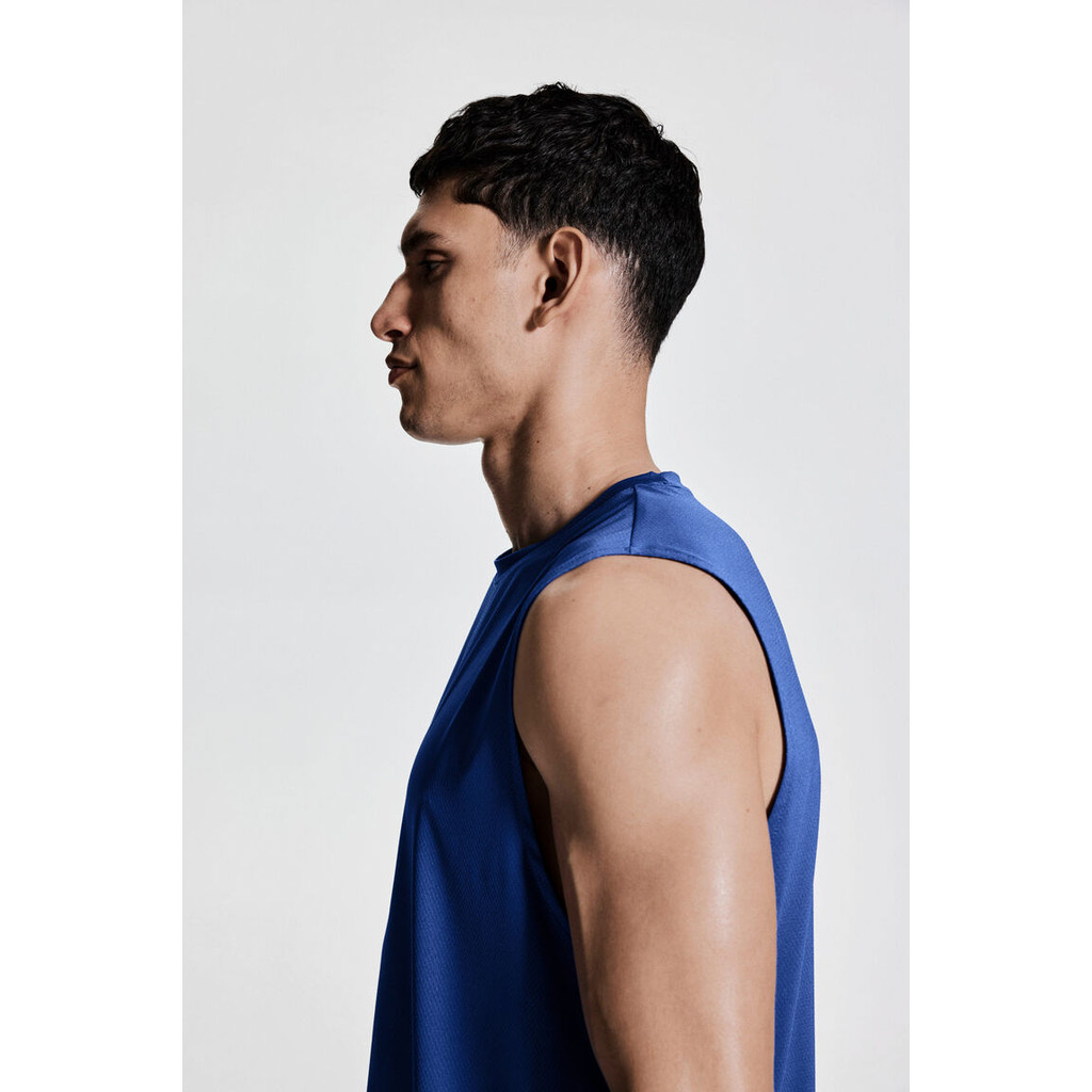 H&M(เอชแอนด์เอ็ม) เสื้อกั๊กสปอร์ตแบบ Regular Fit พร้อมเทคโนโลยี DryMove™ ผู้ชาย 1289192_1
